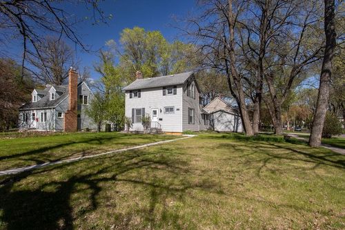 1024 University Drive S, Fargo, ND, 58103 | Card Image