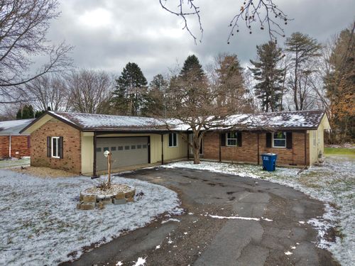 64 W Greenlawn Dr, La Porte, IN, 46350-8170 | Card Image