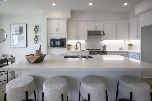 2055 Clement Ave, Alameda, CA, 94501 | Card Image