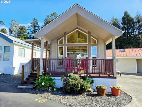 18-16219 Lower Harbor Rd, Brookings, OR, 97415-8301 | Card Image