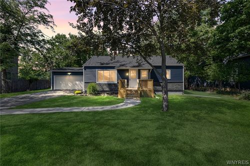 180 Summit Ave, Orchard Park, NY, 14127-1542 | Card Image