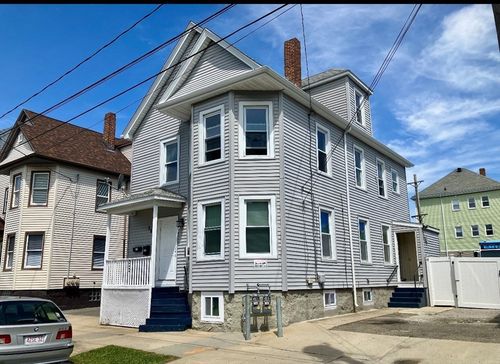 363 Earle St, New Bedford, MA, 02746-1815 | Card Image