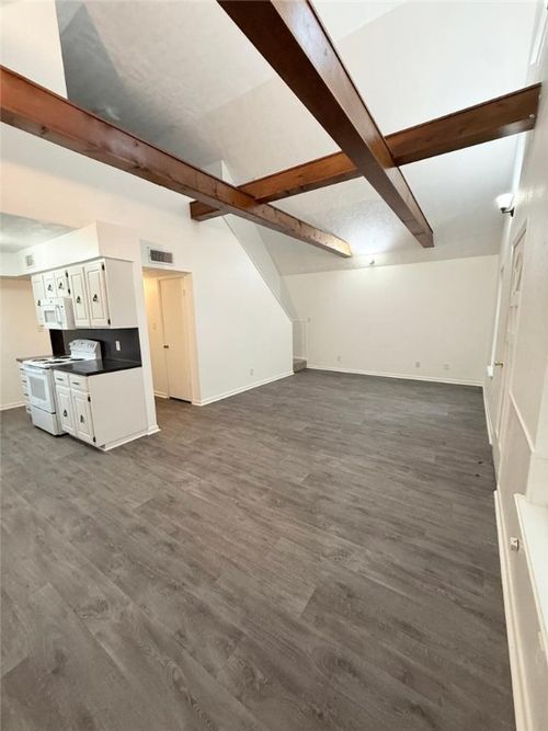 4211 Marsh St, Bryan, TX, 77803-0582 | Card Image