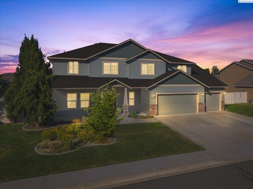 612 Southwell St, Richland, WA, 99352-5011 | Card Image