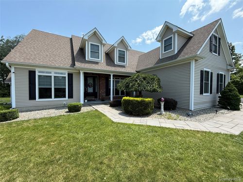 91 Caties Way, Hopewell Junction, NY, 12533-5310 | Card Image