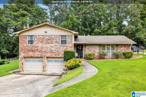 324 36th Ave Ne, CENTER POINT, AL, 35215-1412 | Card Image