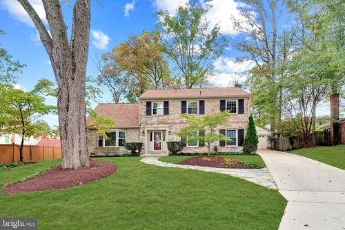 8802 Liberty Ln, POTOMAC, MD, 20854-3628 | Card Image