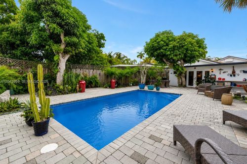 1401 Ne 33rd St, Oakland Park, FL, 33334-4513 | Card Image