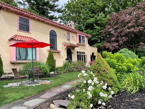 108-108 Dexter Road, Newton, MA, 02460 | Card Image