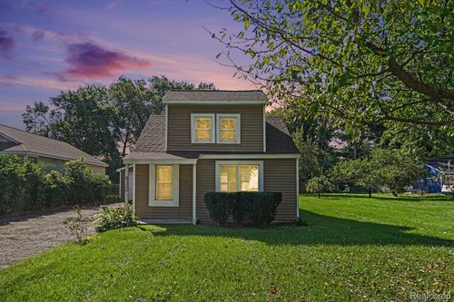 4133 Lanco Ct, Waterford, MI, 48329-4116 | Card Image