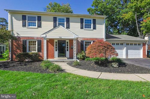 731 Halstead Rd, WILMINGTON, DE, 19803-2227 | Card Image