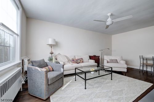 3-101 Gates Ave, Montclair, NJ, 07042-2541 | Card Image