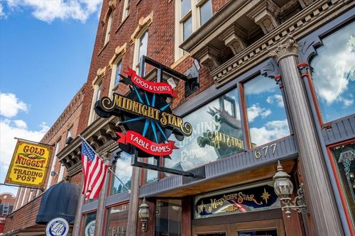 677 Main St, Deadwood, SD, 57732-1122 | Card Image
