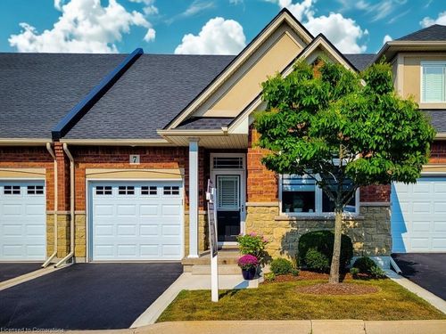 7 Landscapes Trail, Ancaster, ON, L9K0A1 | Card Image