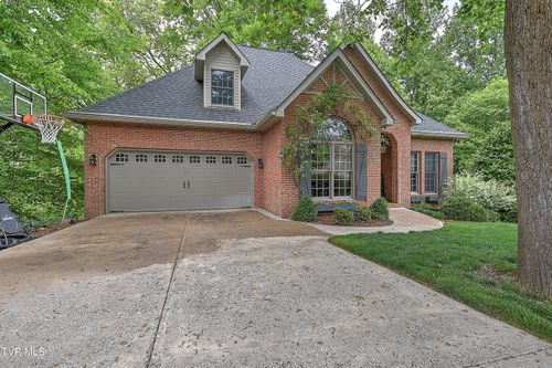 421 Arrowhead Drive, Kingsport, TN, 37664 | Card Image