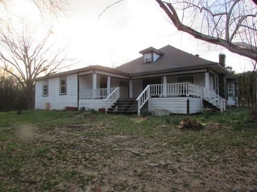 5260 Aspen Trl, Gilmer, TX, 75644-8030 | Card Image