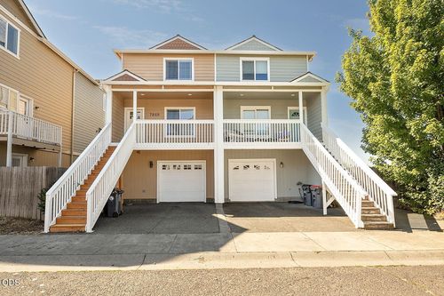 7869 Jacqueline Way, White City, OR, 97503-1761 | Card Image