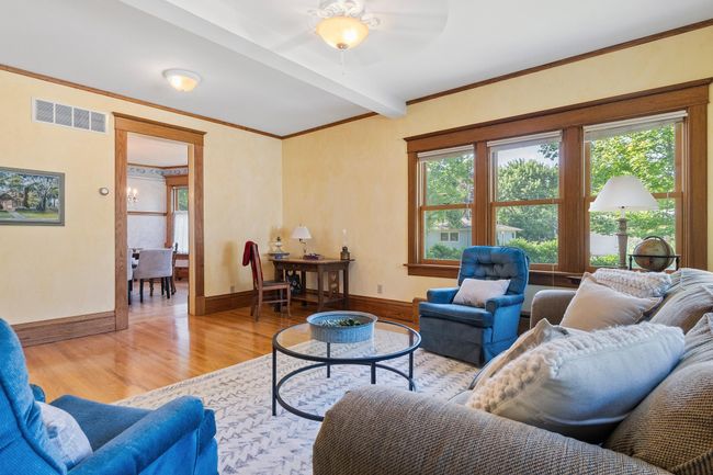 Living Room | Image 15
