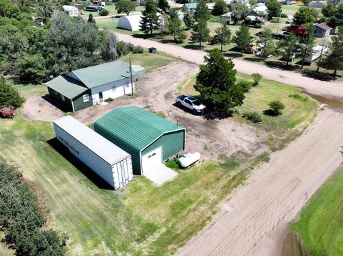 301 Degreer Ave, Winona, KS, 67764-7034 | Card Image