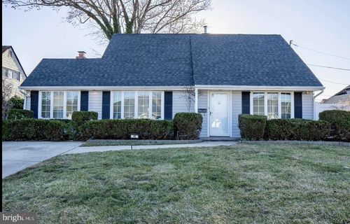 11 Jester Ln, LEVITTOWN, PA, 19055-2319 | Card Image