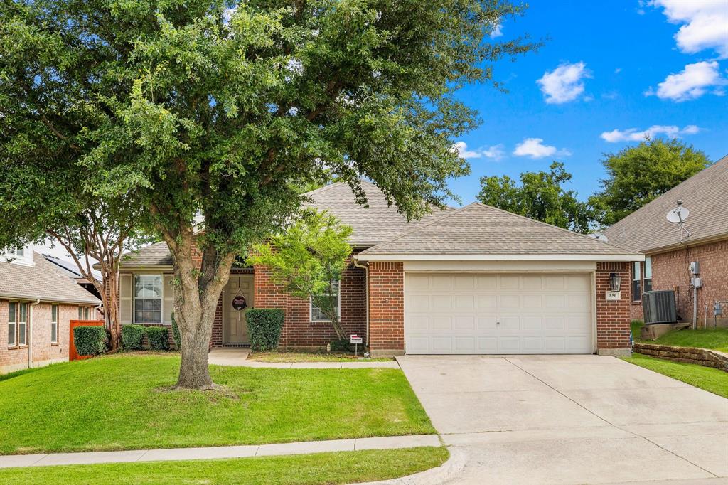 Roaring Springs Rd, Grand Prairie, TX 75052