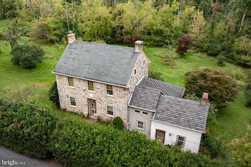 885 Browns Dr, Easton, PA, 18042-9454 | Card Image