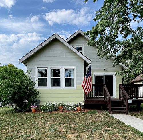 914 13th St, Windom, MN, 56101-1355 | Card Image