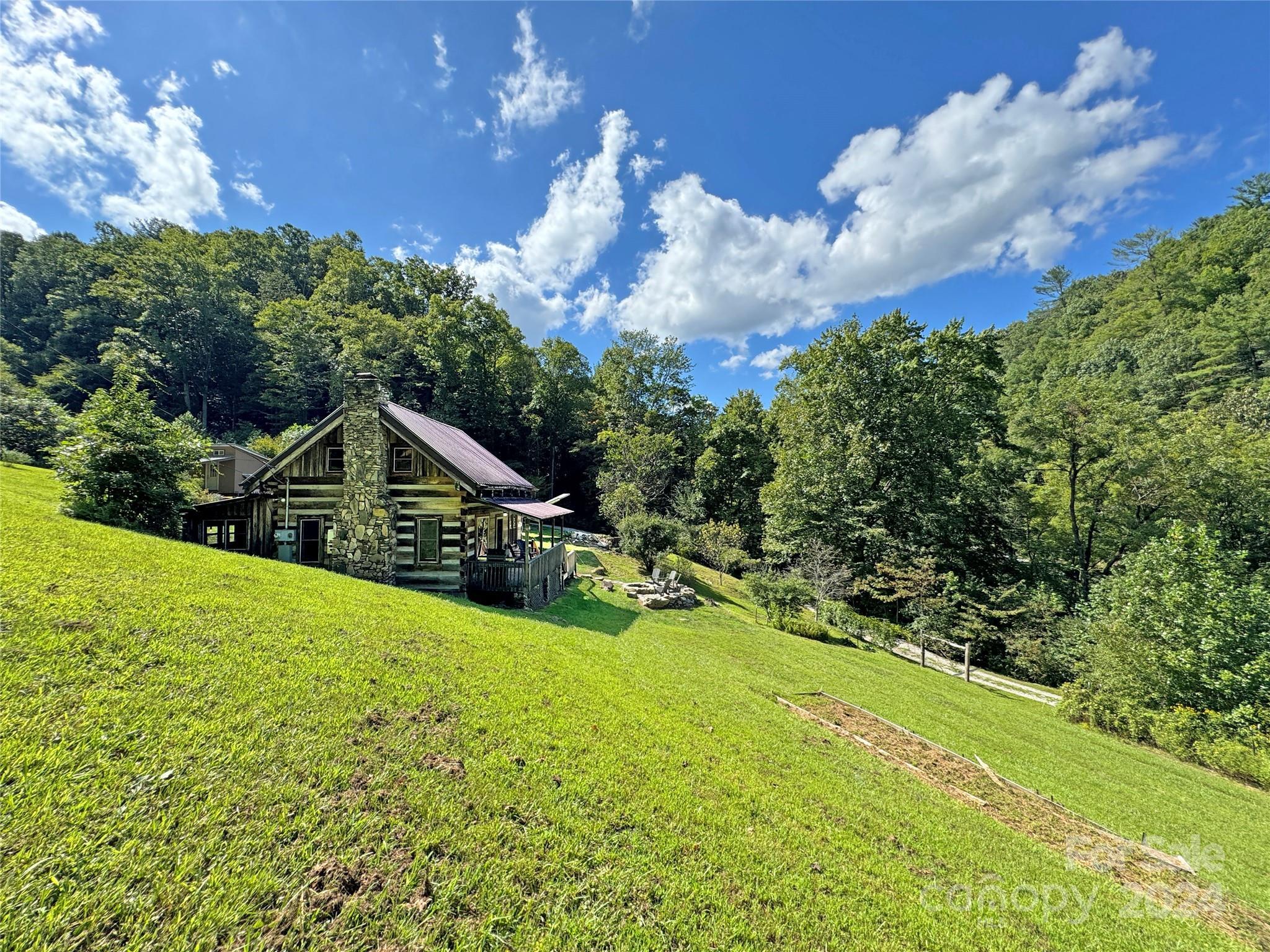 Meadow Fork Rd, Hot Springs, NC 28743