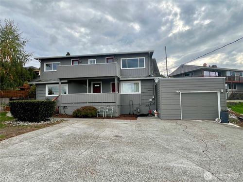 10035 Renton Ave S, Seattle, WA, 98178-2256 | Card Image