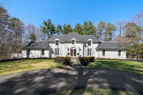 286 Mayflower Cir, Hanover, MA, 02339-2106 | Card Image