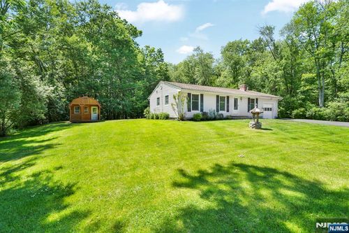 3 Midland Rd, Montville, NJ, 07045-9149 | Card Image