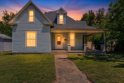 2042 N Boonville Ave, Springfield, MO, 65803-2620 | Card Image