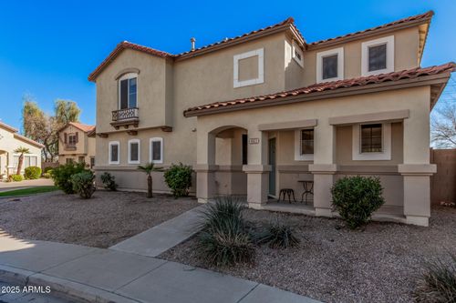 663 E Los Arboles Place, Chandler, AZ, 85225 | Card Image