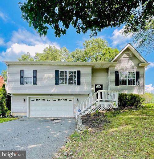 275 Greenwood Rd, WINCHESTER, VA, 22602-7923 | Card Image