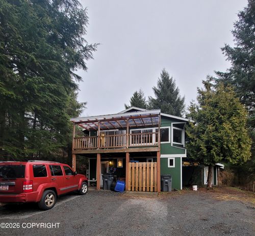 205 Lakeview Dr, Sitka, AK, 99835-7307 | Card Image