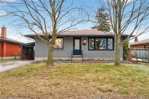 43 Blueridge Cres, Brantford, ON, N3R5E6 | Card Image