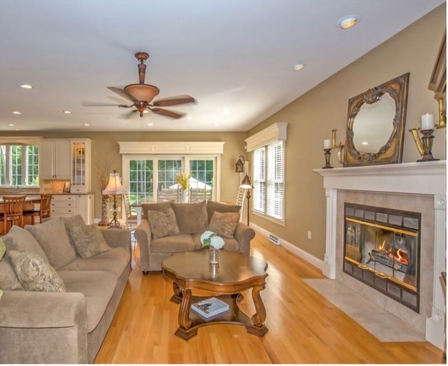 41 Christopher Dr, House other with 4 bedrooms, 3 bathrooms and 4 parking in Westfield MA | Image 8