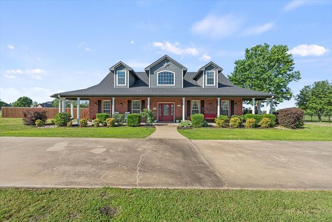 1072 W Secretariat Dr, House other with 4 bedrooms, 5 bathrooms and null parking in Terrell TX | Image 17