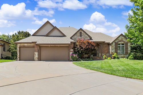13104 E Mainsgate Cir, Wichita, KS, 67228-8018 | Card Image