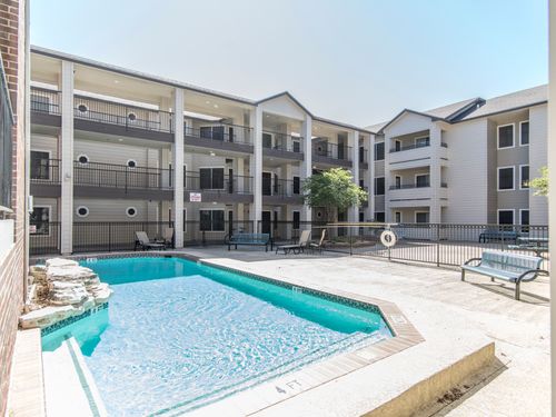 117-501 W 26th St, Austin, TX, 78705-4579 | Card Image