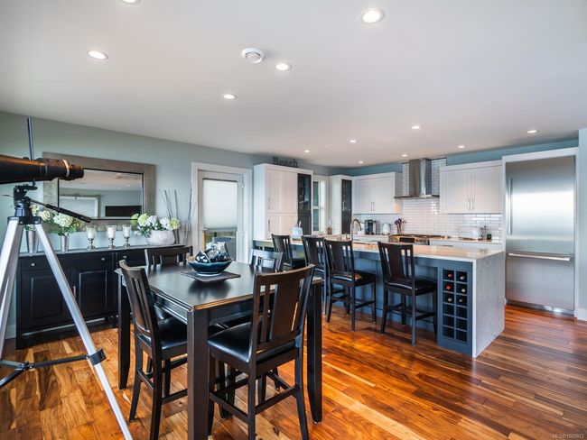1380 Reef Rd, House other with 2 bedrooms, 4 bathrooms and 6 parking in Nanoose Bay BC | Image 11