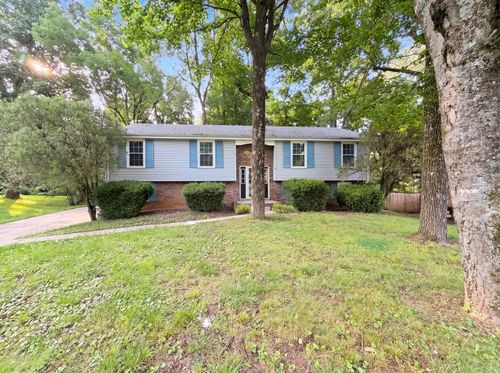 166 Kirby Dr, Clarksville, TN, 37042-7508 | Card Image