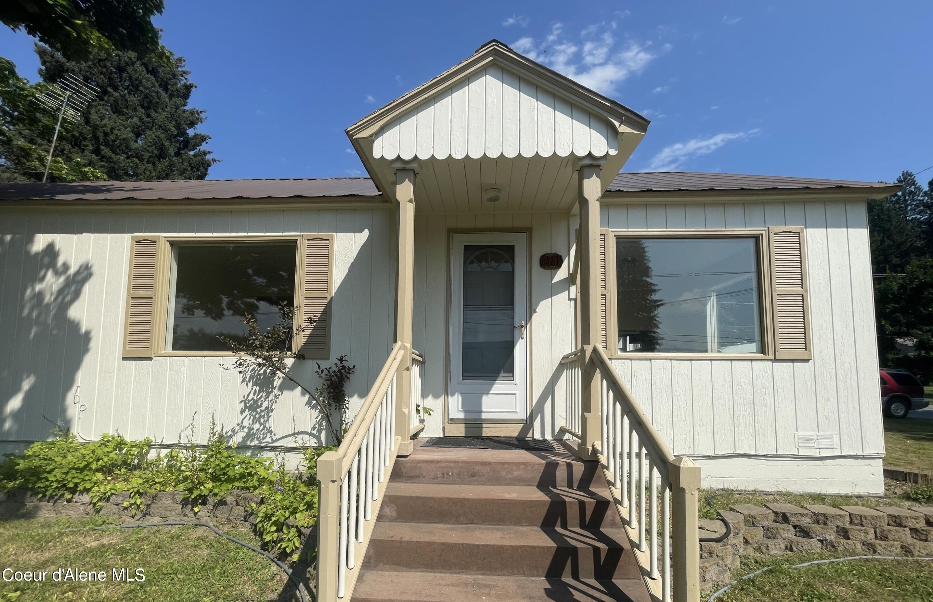 El Paso St, Bonners Ferry, ID 83805
