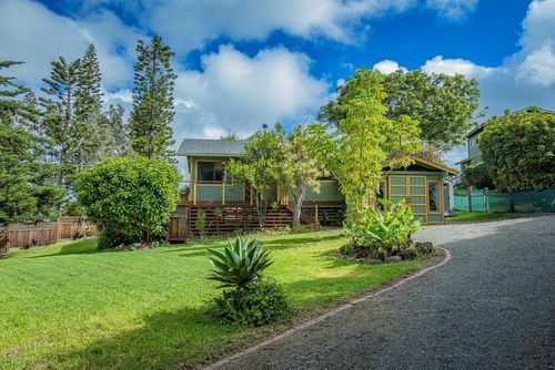 332 Kolohala Dr, Kula, HI, 96790-7915 | Card Image