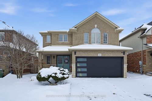 39 Wilbur Dr, Binbrook, ON, L0R1C0 | Card Image