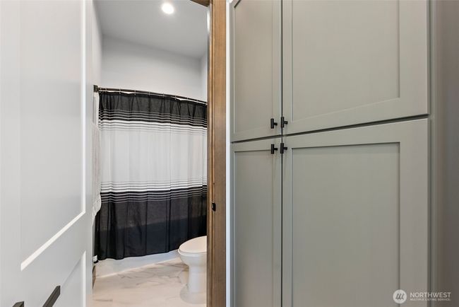 15701 264 Th St E, House other with 4 bedrooms, 3 bathrooms and 12 parking in Graham WA | Image 18