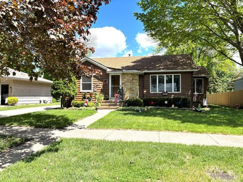 875 Redwood Dr, Fairmont, MN, 56031-3025 | Card Image