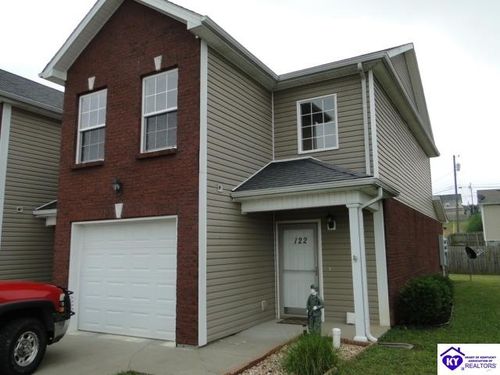 122 Darby Woods Ct, Radcliff, KY, 40160-8604 | Card Image