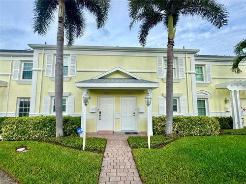 4974 Coquina Key Dr Se, ST PETERSBURG, FL, 33705-4817 | Card Image
