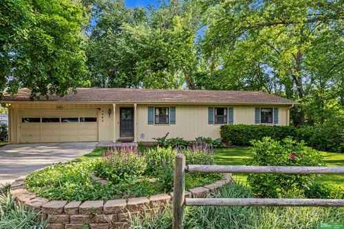5462 King St, Omaha, NE, 68152-2321 | Card Image